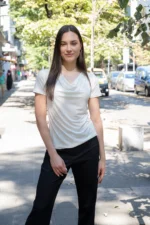 Трикотажна блуза с гръцко деколте