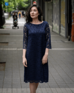 Дамска рокля от дантела с 3/4 ръкав и цип