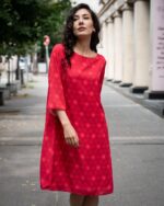 Дамска рокля с 3/4 ръкав и цип