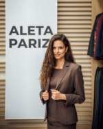 Дамска рокля с цепка в задната част