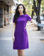 Дамска рокля с къс ръкав и малки джобчета - Image 2