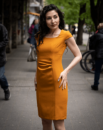 Дамска рокля с къс ръкав и набор на талията - Image 2