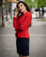 Дамски костюм от женствено късо болеро и вталена женствена рокля