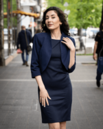 Дамски костюм от женствено късо болеро и вталена женствена рокля