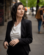 Дамски костюм от Късо болеро без ревери и класическа права пола - Image 3