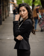 Дамски костюм от Късо болеро без ревери и класическа права пола - Image 5