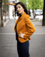 Дамски костюм от Вталено спортно сако и Вталена женствена рокля - Image 2