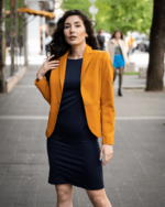 Дамски костюм от Вталено спортно сако и Вталена женствена рокля