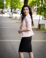 Дамски костюм от сако с 3/4 ръкав с цепка и Класическа права пола - Image 3