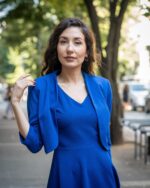 Дамски костюм от рокля с лодка деколте и А-образен силует и късо болеро със 7/8-ми ръкав - Image 3