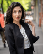 Дамски костюм от Женствено късо болеро и класическа права пола - Image 3