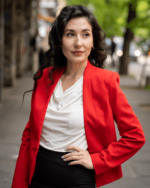 Дамски костюм от Късо болеро без ревери и класическа права пола - Image 4