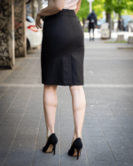 Дамски костюм от Късо болеро без ревери и класическа права пола - Image 9