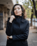 Дамско палто с голям външен джоб с капак и скрито закопчаване - Image 10