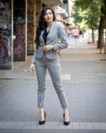 Дамско сако с остър ревер и срязване в талията, плат каре - Image 5