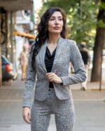 Дамско сако с остър ревер и срязване в талията, плат каре - Image 9