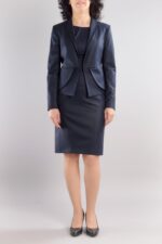 Костюм от вталено сако и женствена рокля - Image 7