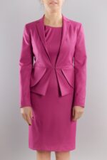 Костюм от вталено сако и женствена рокля - Image 2