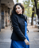 Късо дамско палто с декоративен колан на гърба - Image 8