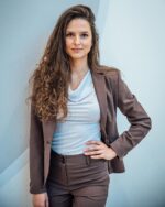 Класическо вталено сако с едно копче