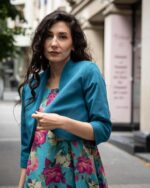 Комбинация от късо болеро със 7/8-ми ръкав и свободна рокля с презрамки и клоширан силует - Image 2