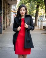 Комбинация от  асиметрично палто с голяма яка и рокля с джобове и трапецовиден силует - Image 2