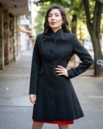 Комбинация от вталено дамско палто с джоб с капаче  и рокля с джобове и трапецовиден силует - Image 3