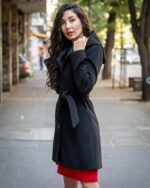 Комбинация от вталено дамско палто с качулка и подвижен колан и рокля с джобове и трапецовиден силует - Image 6