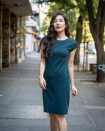 Ретро рокля с джобове и малка поло яка, с трапецовиден силует