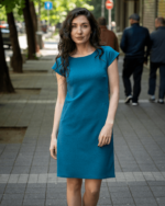 Рокля с джобове и трапецовиден силует