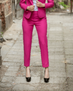 Тесен дамски панталон