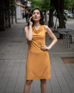 Трикотажна рокля без ръкави