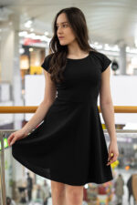 Дамска рокля с лодка деколте и А-образен силует