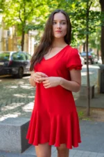 Дамска рокля с волани и ластик на ръкава