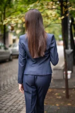 Дамски костюм от сако с шал яка и тесен панталон - Image 11