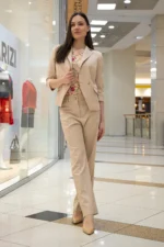 Двуредно дамско сако от лен - Image 3