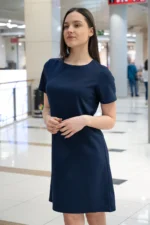 Дамска рокля с къс ръкав