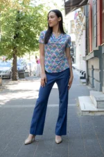 Трикотажна блуза с гръцко деколте - Image 5