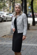 Късо дамско сако букле каре - Image 4