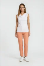 Елегантен дамски панталон в цвят праскова - Image 4