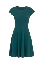 Вталена дамска рокля с паднало рамо и разкроена долна част